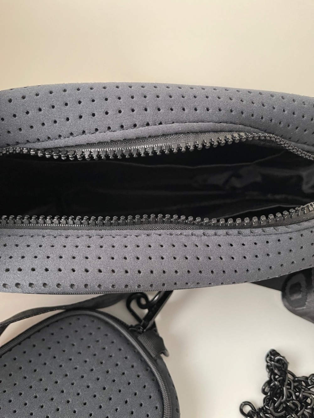 NWOT...Perforated Neoprene Crossbody Bag in Charcoal with Detachable Strap - Picture 6 of 7
